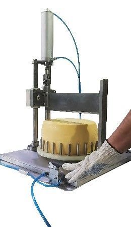 Агрегаты для резки сыра на бруски потребительского формата ручные и с пневматическим приводом 